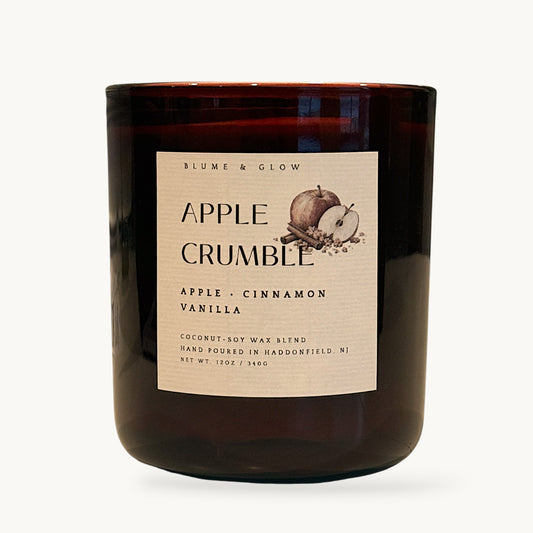Apple Crumble baked apple cinnamon and vanilla candle by Blume & Glow with wooden wick in a wine jar