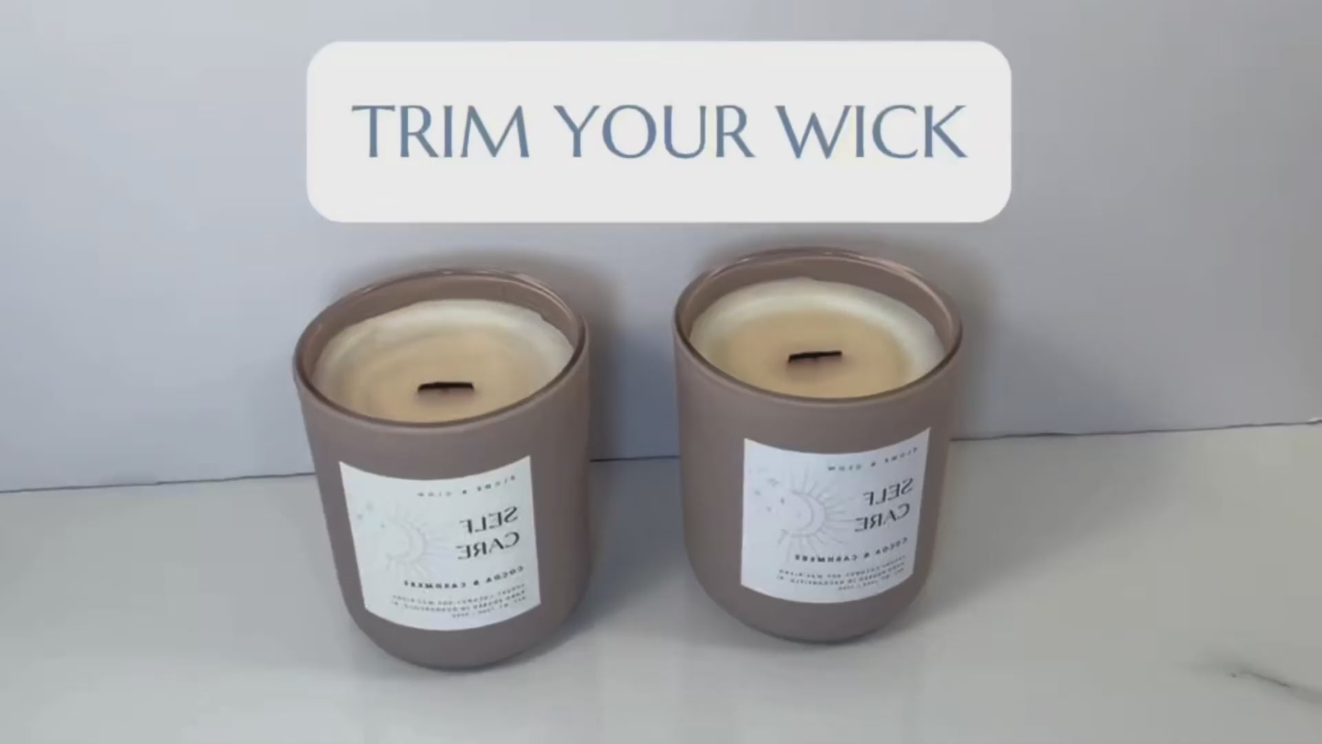 Load video: Comparison of trimmed wooden wick versus untrimmed wooden wick